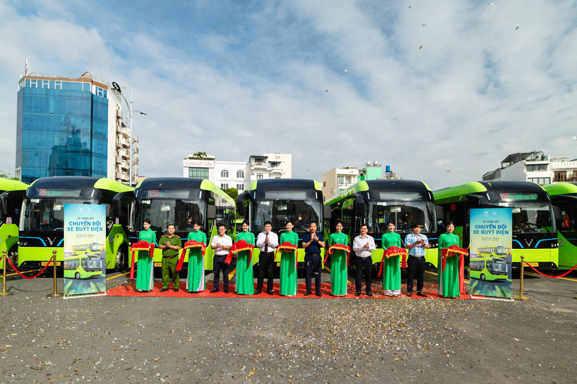 TP. HCM: VINBUS MIỄN VÉ TUYẾN D4 – 33 – 150 NHÂN DỊP LỄ TẾT DƯƠNG LỊCH VÀ TẾT NGUYÊN ĐÁN 2026